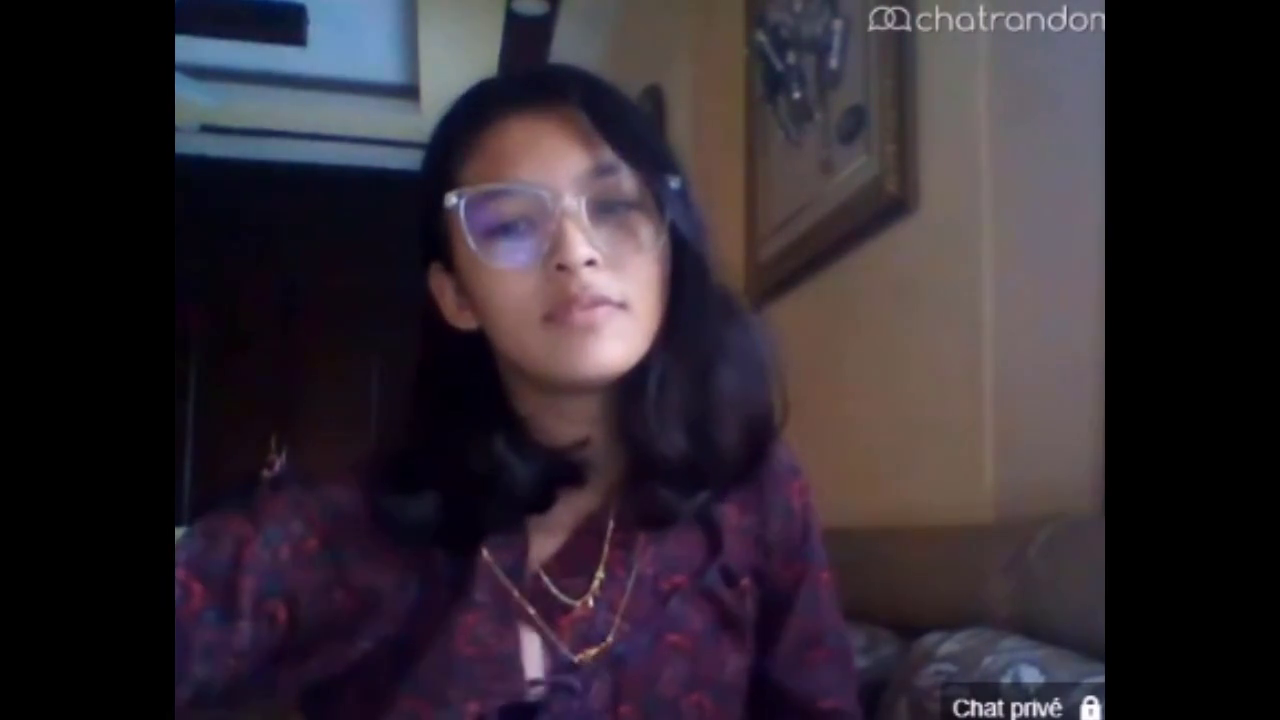 [Chatrandom] Cutie From Nepal Flashes Tits