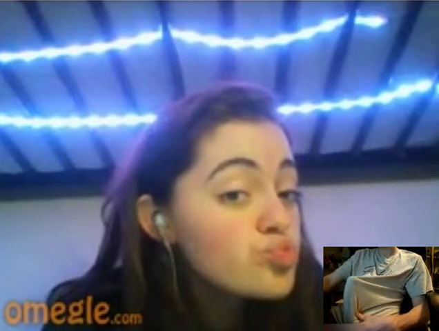 [Omegle] Teenie Likes Dickflash & Wants Cum
