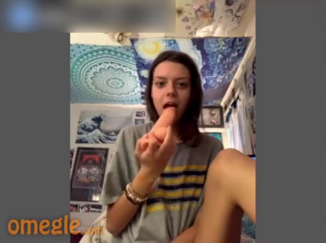 [Omegle] She Just Loves Her Dildo ♥️