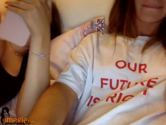 Omegle girls have fun