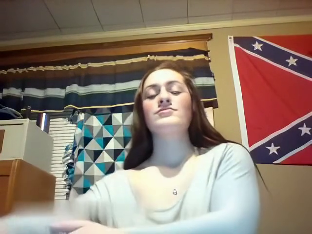 Busty Babe Enjoys Her Fingers & Hairbrush