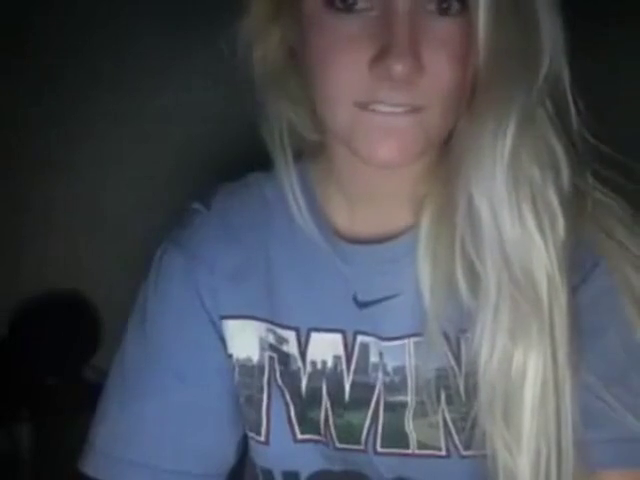 Cute Blonde Shows of Her Booty on Webcam