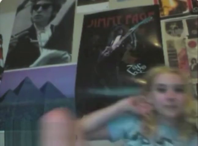 2 omegle girls trying to win point games