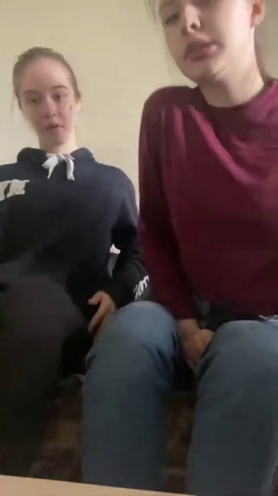 Cute Friends Naked On Cam Again