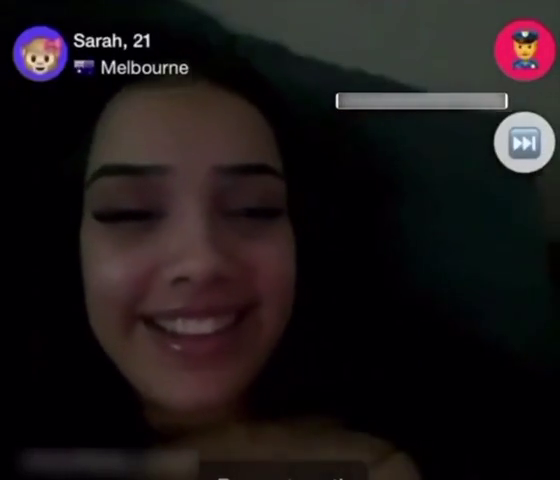 [Monkey] Aussie Babe Flashes Huge Jiggly Tits