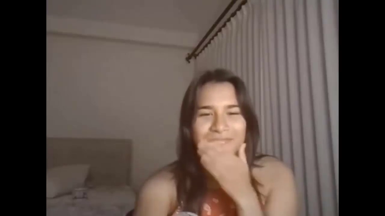 [Omegle🔊] Horny Latina Rubs Her Pussy