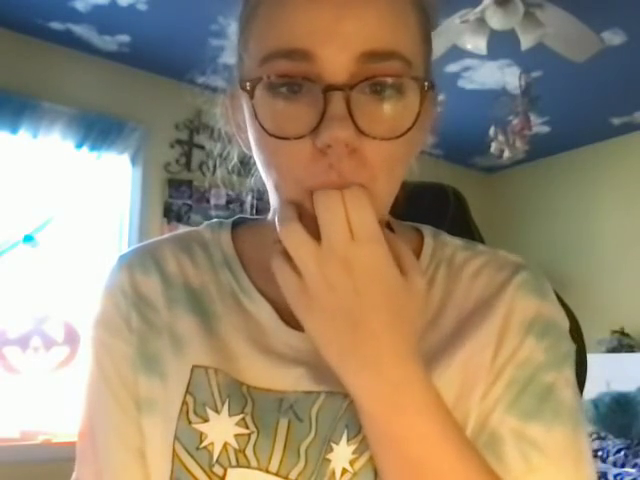 Busty Nerd Bating /w Dildo & Vibrator