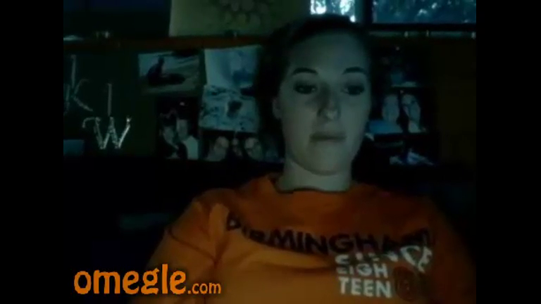 Kaylee 19yo playing the game